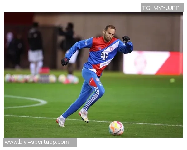 外媒曝光拜仁2627赛季客场球衣设计白色主色调EV队徽重返引发关注 外媒曝光拜仁2627赛季客场球衣设计白色主色调EV队徽重返引发关注